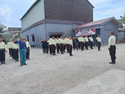 kegiatan lapangan latihan satpam